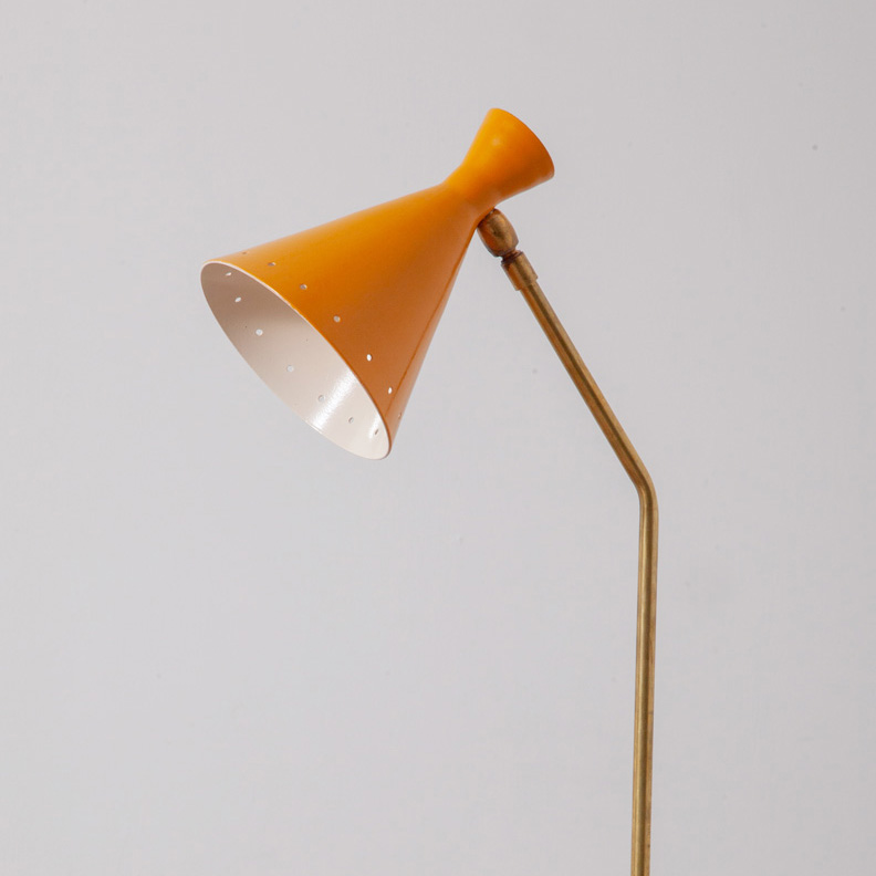 Mid-Century Modern Italian Stilnovo Style Adjustable Desk Lamp in Brass and Black Yellow