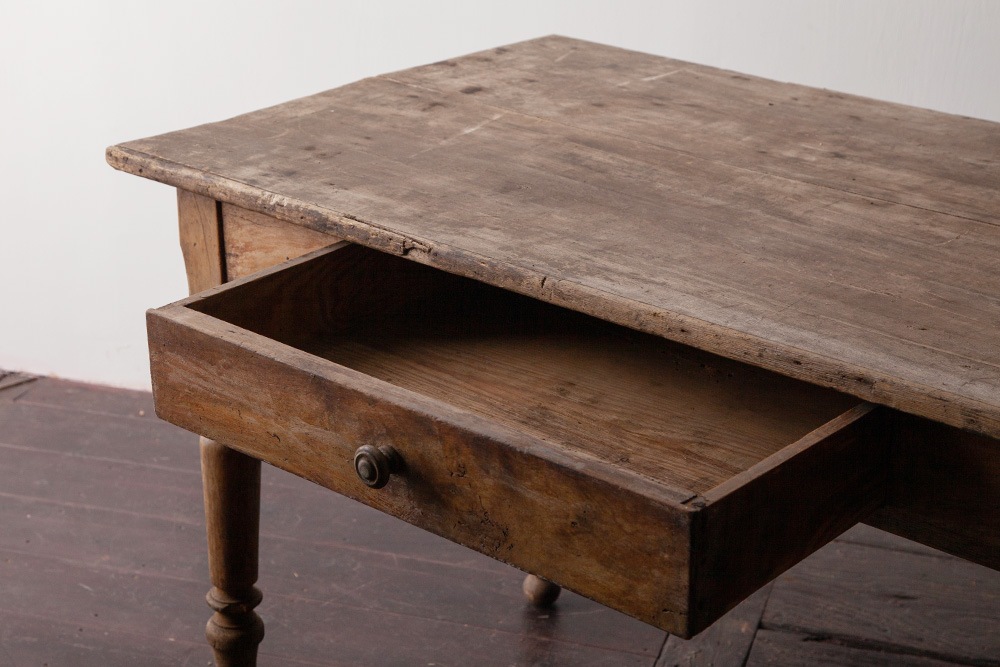 stoop | French Antique Table with a Drawer