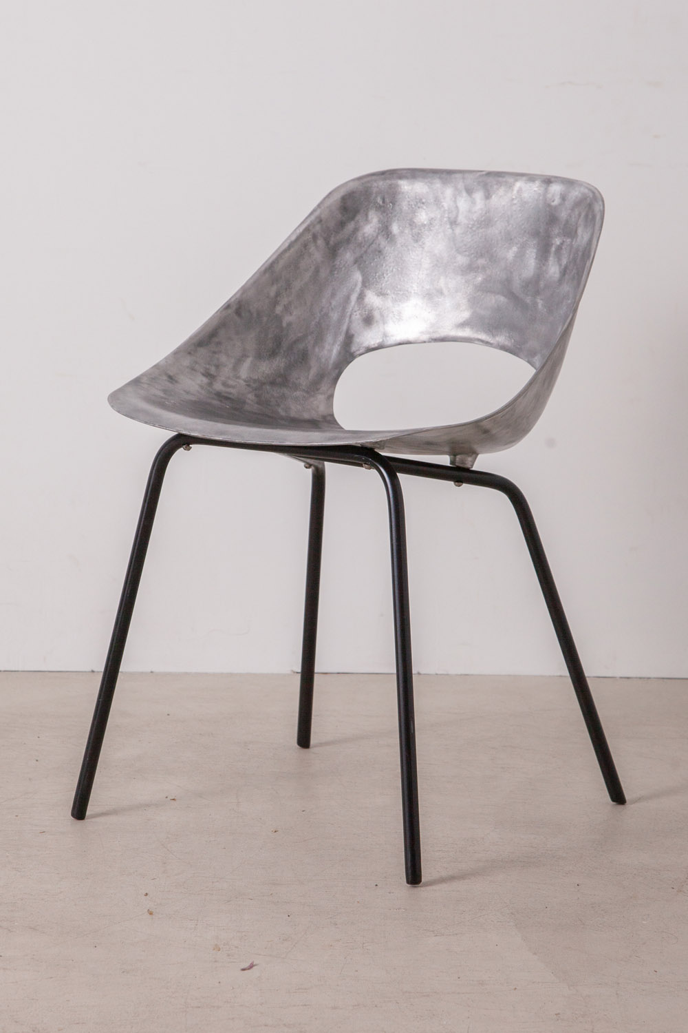 stoop | Tulip Chair for Steiner in Aluminium and Steel by Pierre