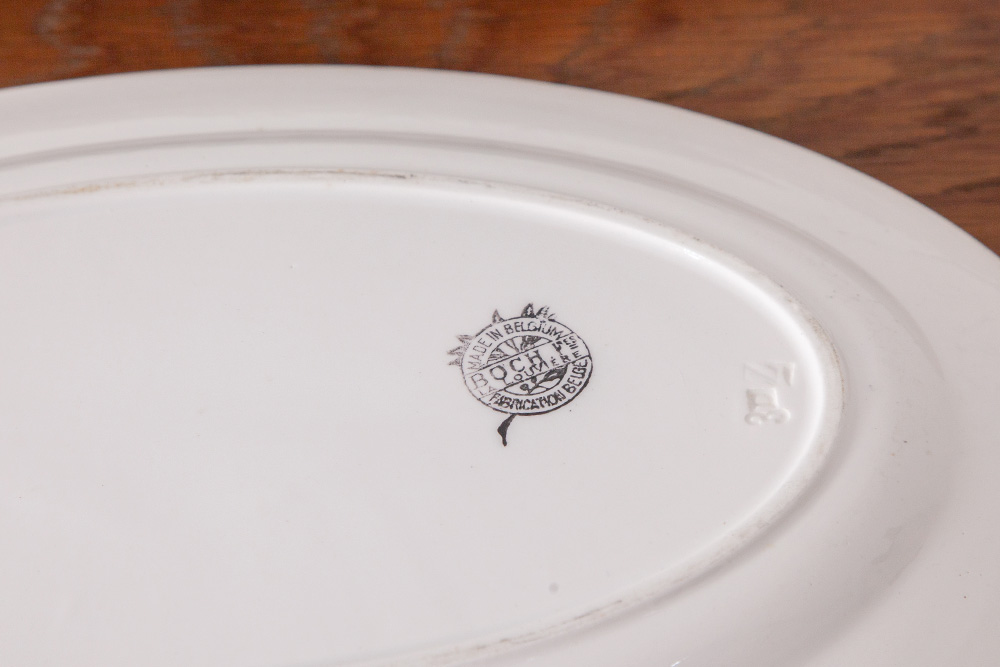 stoop | Antique Oval Dish in White for BOCH