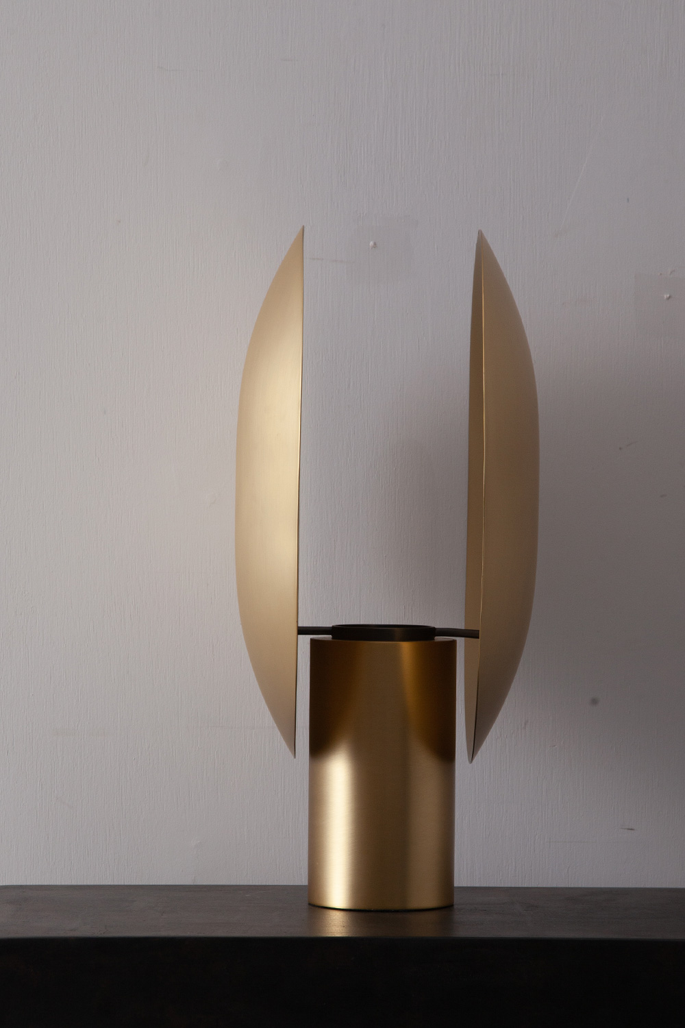 Clam Table Lamp for 101 COPENHAGEN in Gold and Metal
