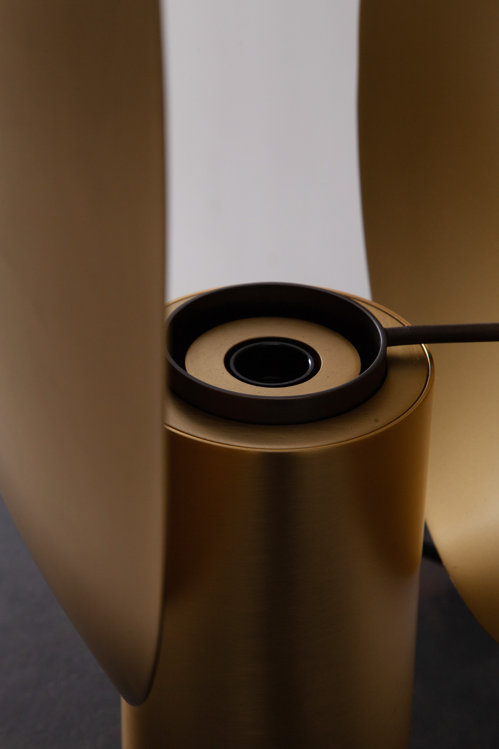 Clam Table Lamp for 101 COPENHAGEN in Gold and Metal