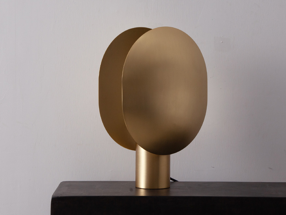 Clam Table Lamp for 101 COPENHAGEN in Gold and Metal