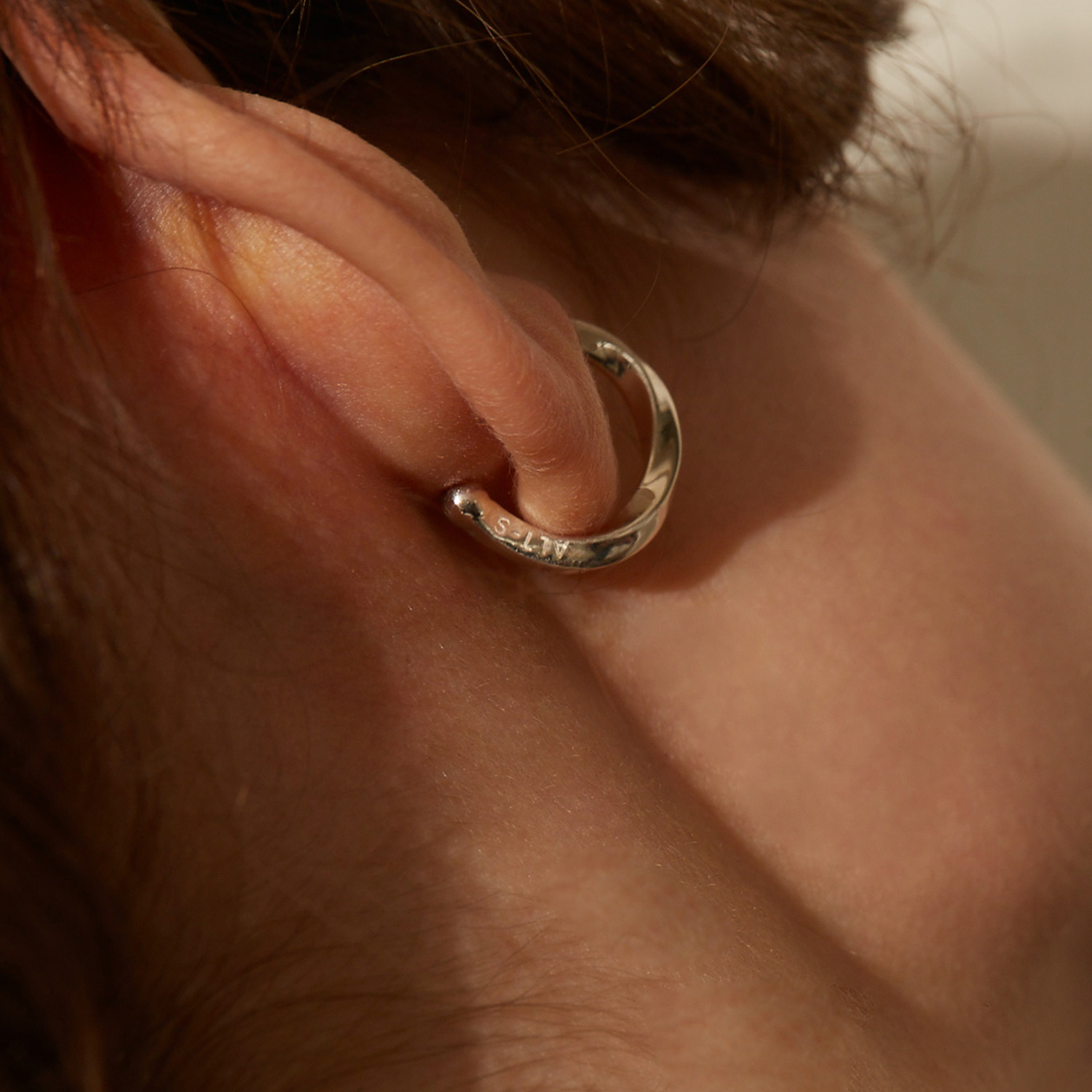 Common Ear Cuff Ring by ALT-S
