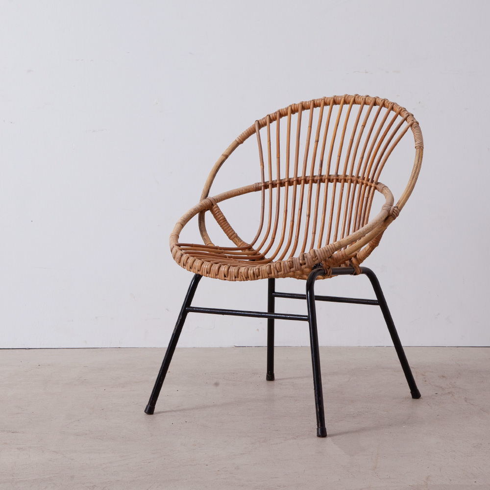 Vintage Rattan Chair by Dirk van Sliedregt for Rohé Noordwolde
holland , 1950s
オランダの家具製造工場「 Rohé Noordwolde / ローエ　ノールトウォルデ 」製のラタンチェア
