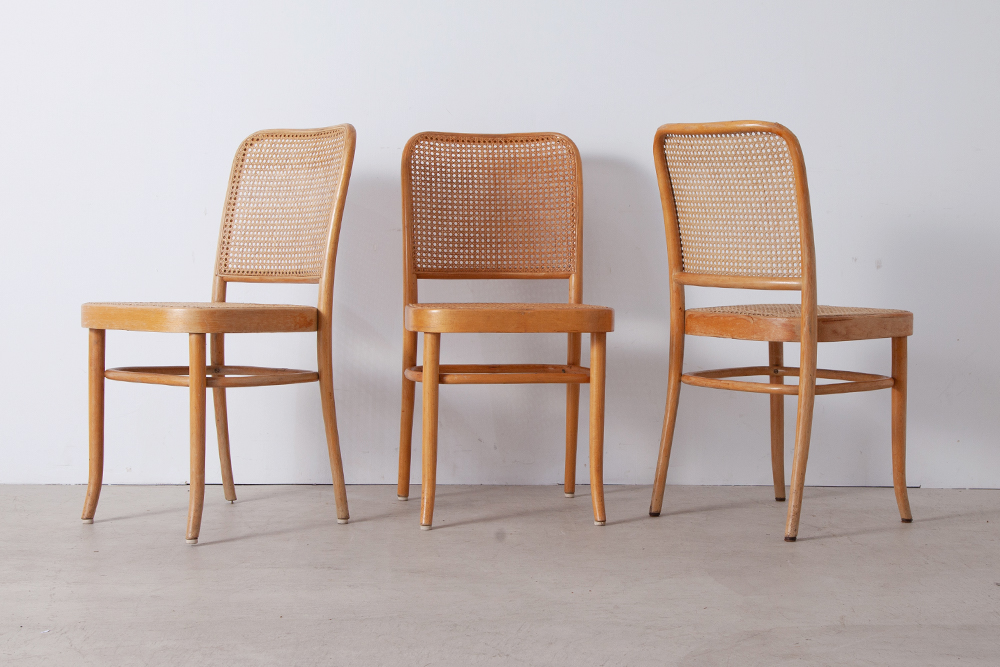 stoop | Bent Wood Chair No.811 “Prague” by Josef Hoffmann for THONET