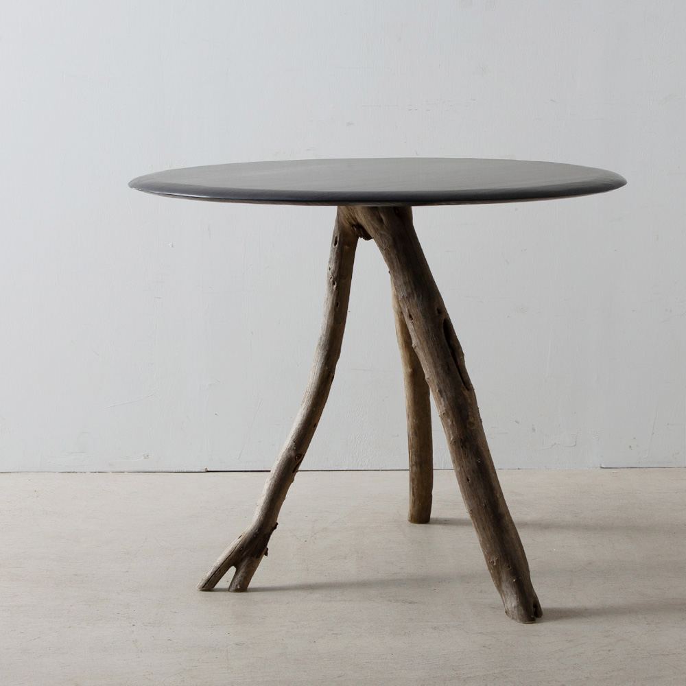 Table #003 by Osamu Miura