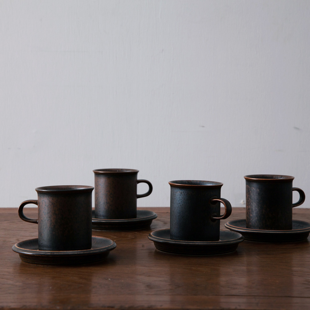 Coffee Cup & Saucer Set “Ruska” for ARABIA by Ulla Procope