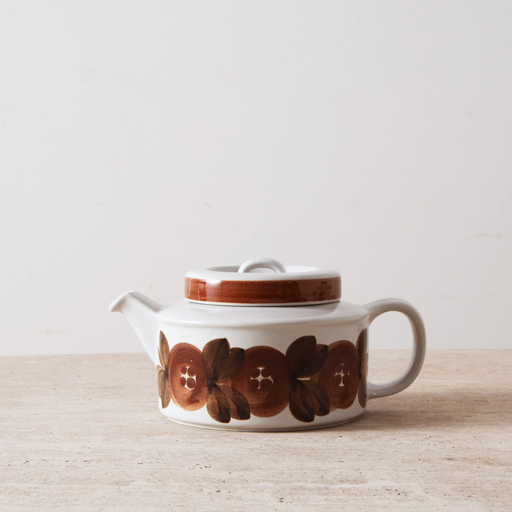 Tea Pot  “Rosmain” for ARABIA by Ulla Procope