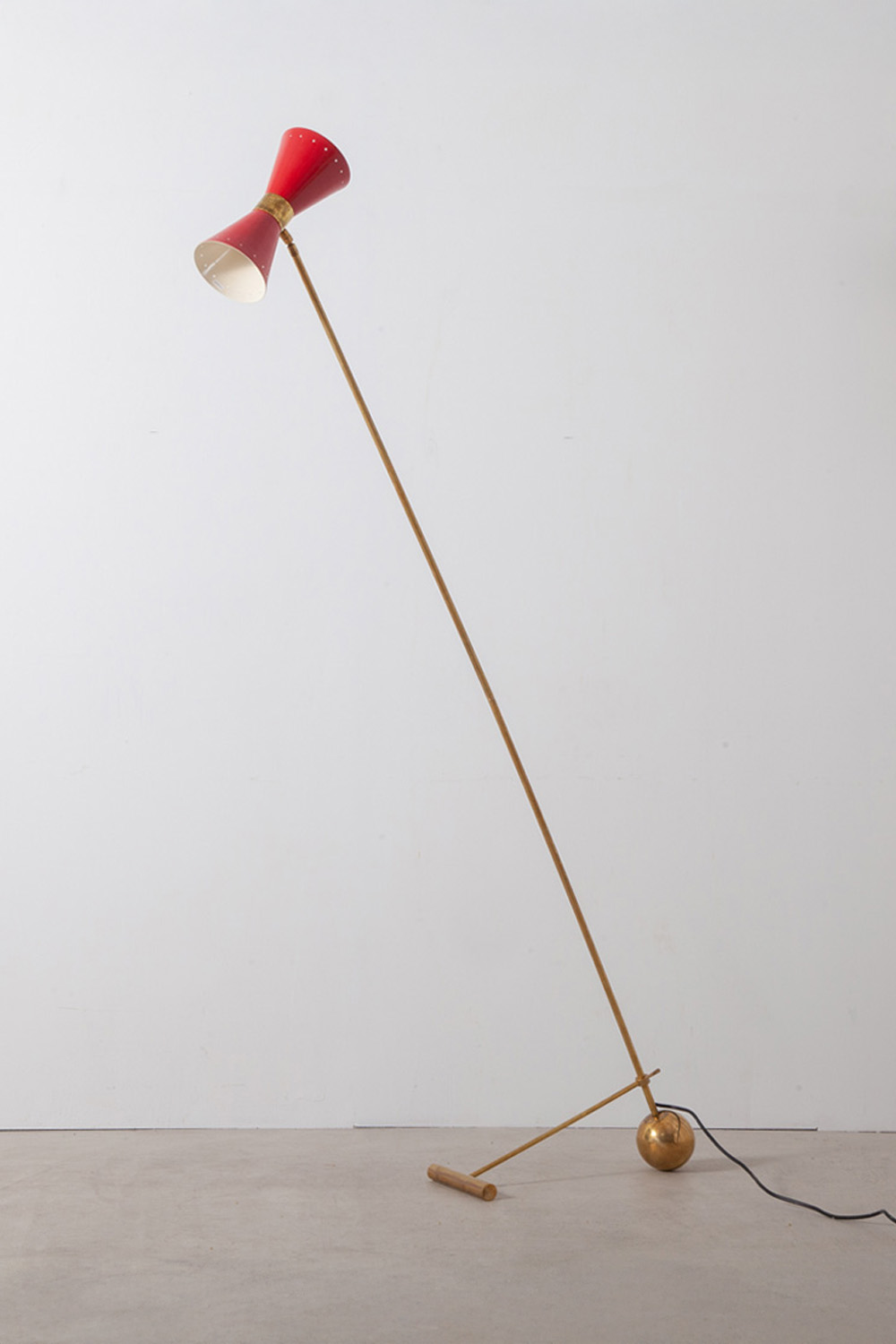 Mid-Century Modern Italian Stilnovo Style Floor Lamp in Brass and Red