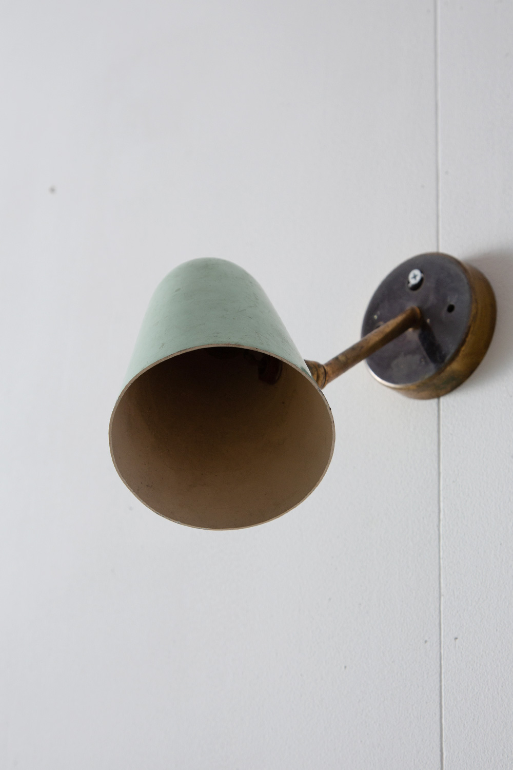 Wall Light in Light Green and Brass