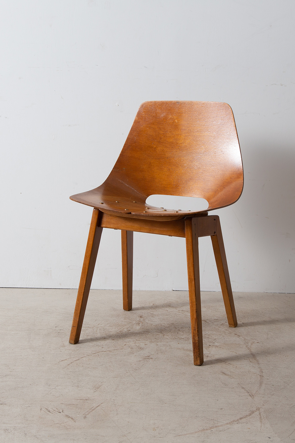 stoop | Amsterdam Chair for Steiner by A.R.P = Pierre Guariche 