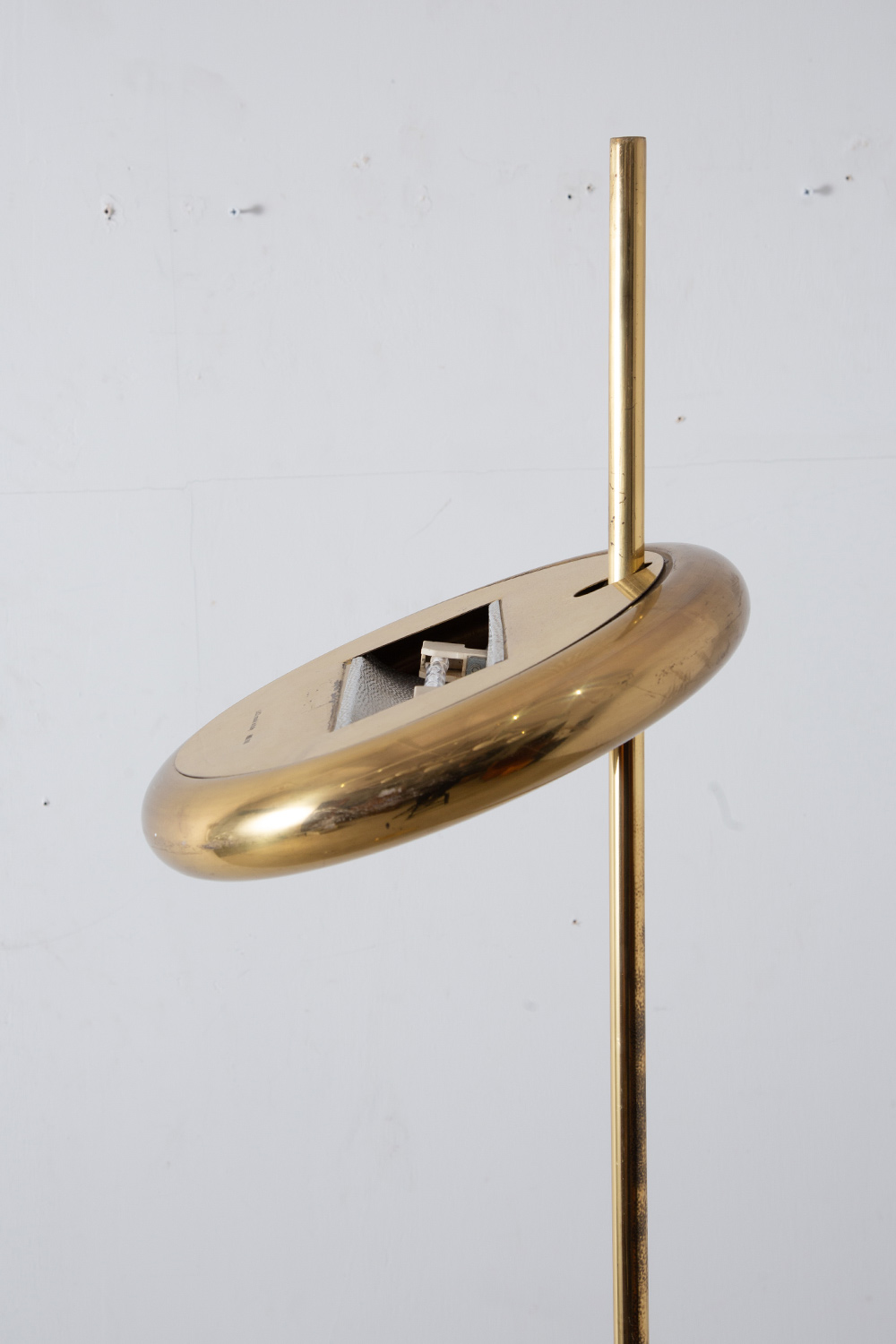Italian Vintage Floor Lamp in Brass