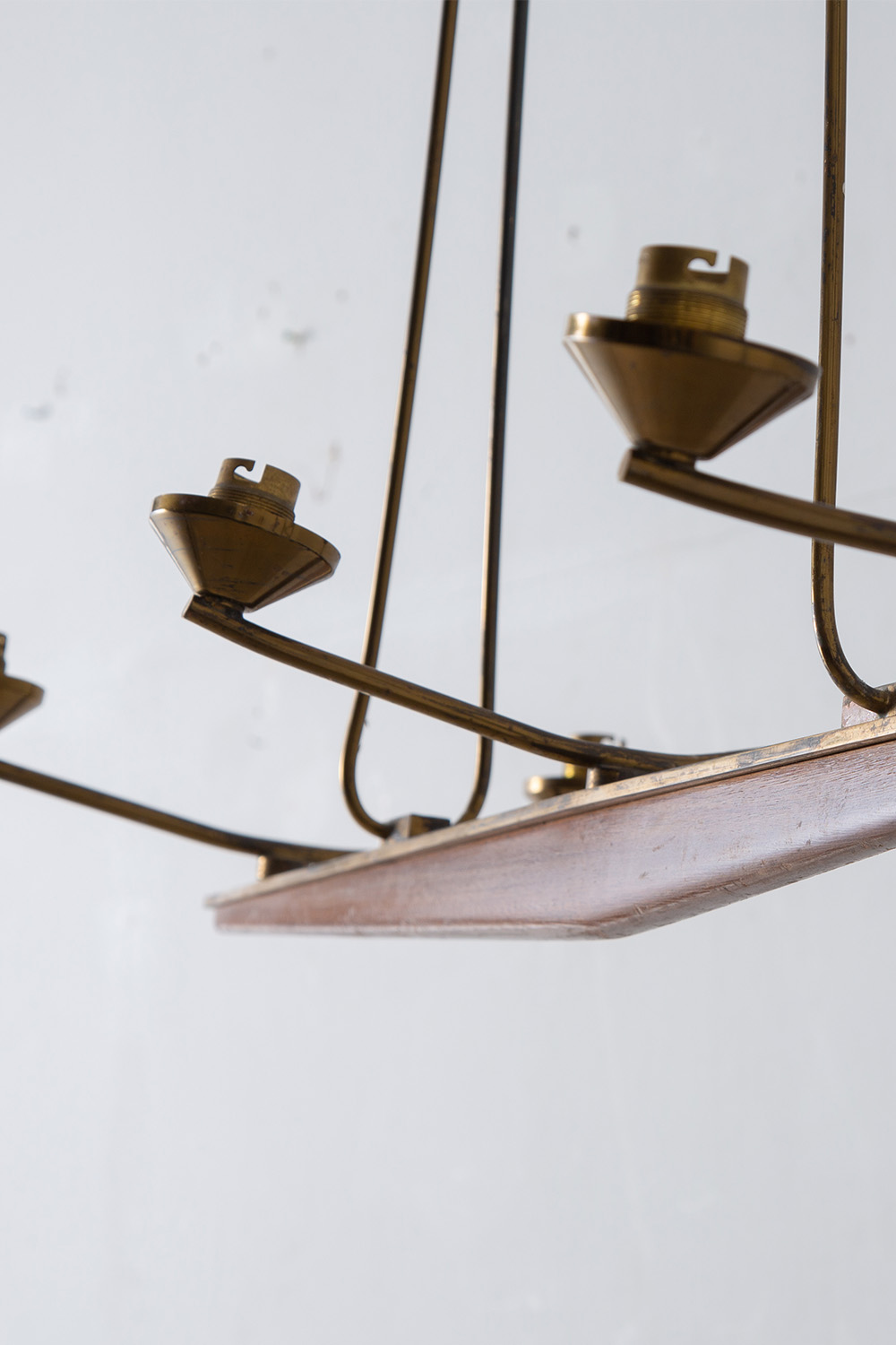 6 Pendant Light in Brass and Wood