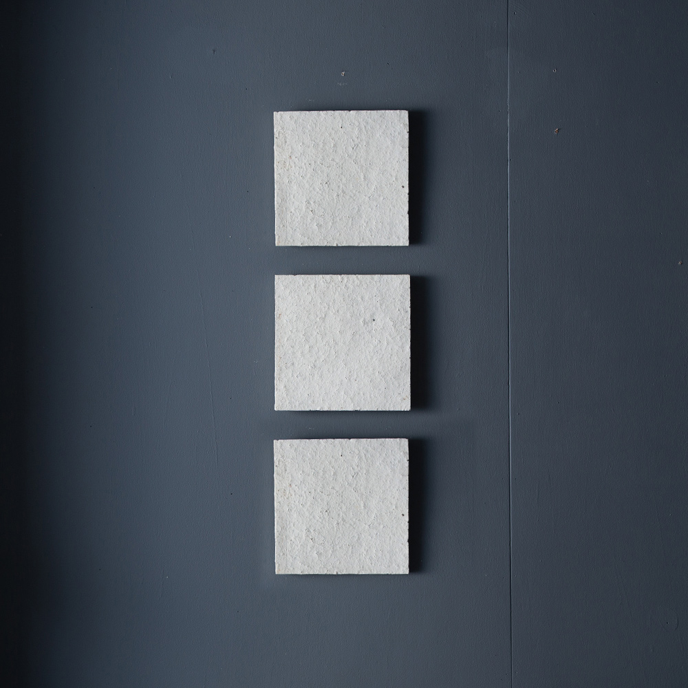 Square 200 by Tetsuya Hioki for topso in Ceramic and White