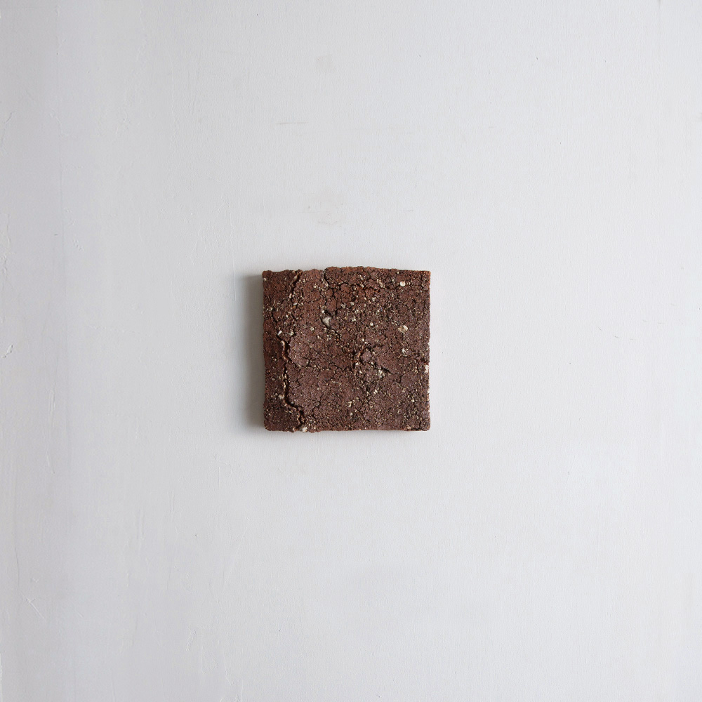 Square 200 by Tetsuya Hioki in Ceramic – No.11
Japan , Contemporary
陶板のウォールピース。

