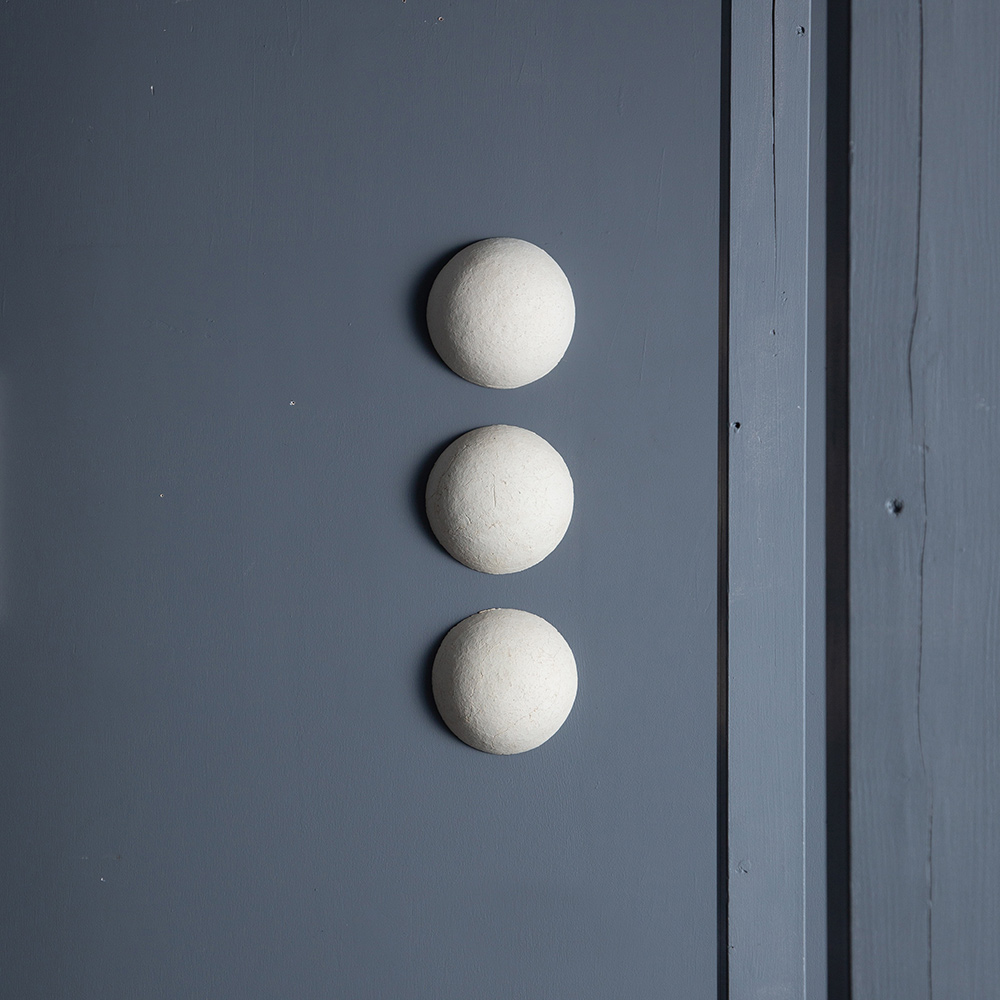 Hemisphere 170 by Tetsuya Hioki in Ceramic – No.04
Japan , Contemporary
半球陶板のウォールピース。
受注生産にて数量オーダーも可能です。
