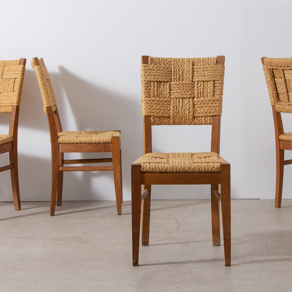 Chair by Audoux and Minet in Oak & Rope
France , 1960s
フランスのデザイナー Adrien Audoux と Frida Minet によるデザインユニット Audoux & Minet（オード・ミネ）によるチェア。
同様のデザインが4脚入荷しています。

