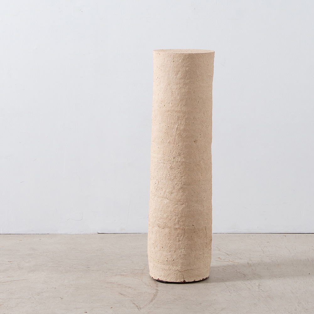 Cylinder #1 by Tetsuya Hioki in Beige and Ceramic – No.12