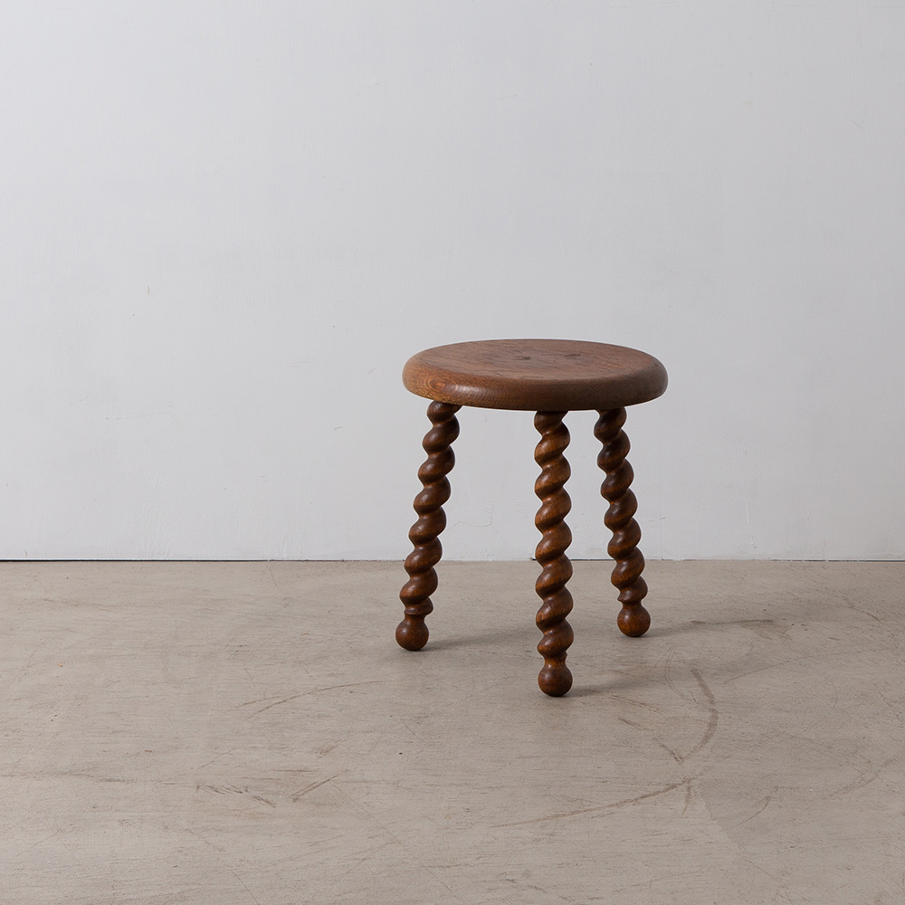 Vintage Tripod Stool in Wood
France , 1960s
