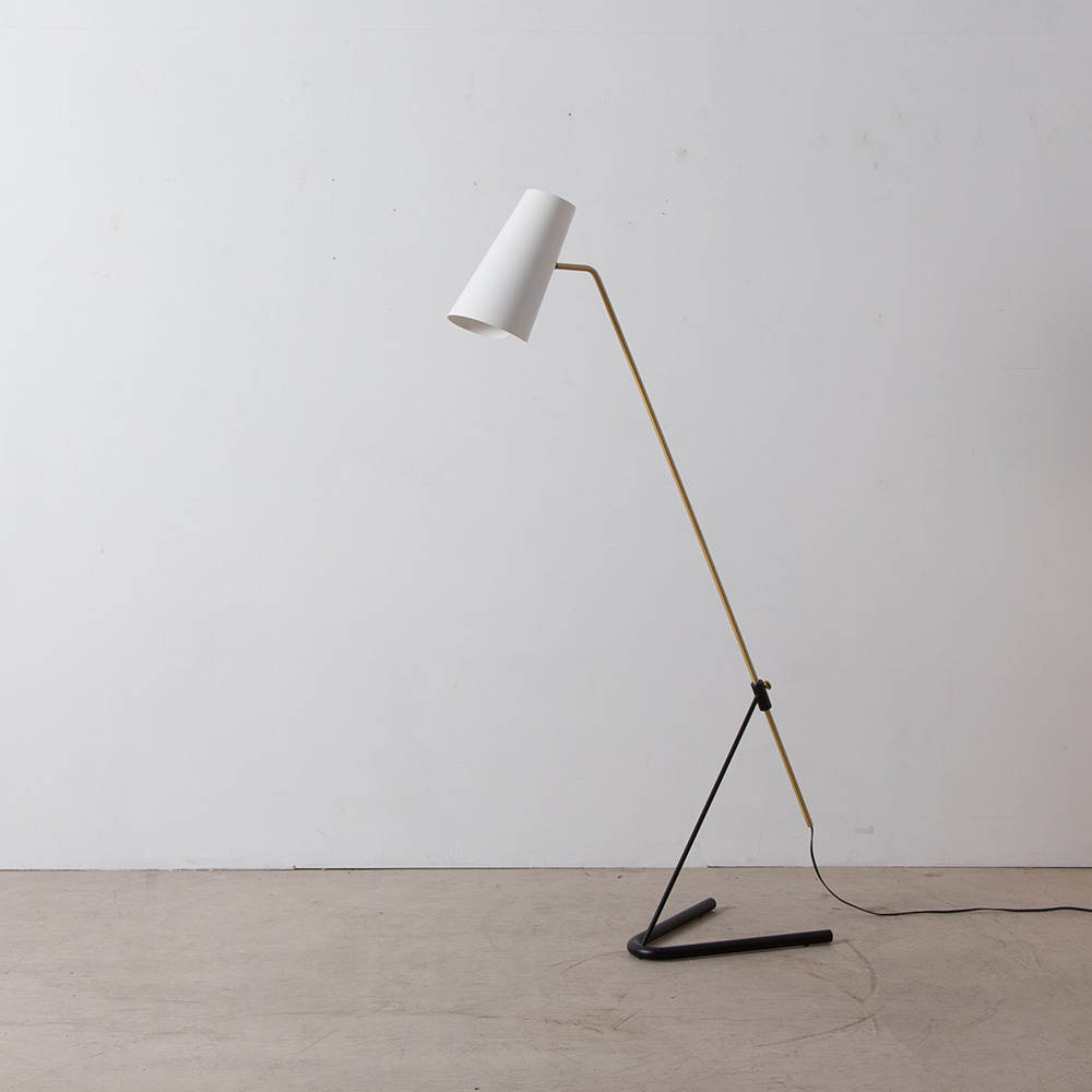 G21 Floor Lamp by Pierre Guariche for Sammode Studio in Brass and White