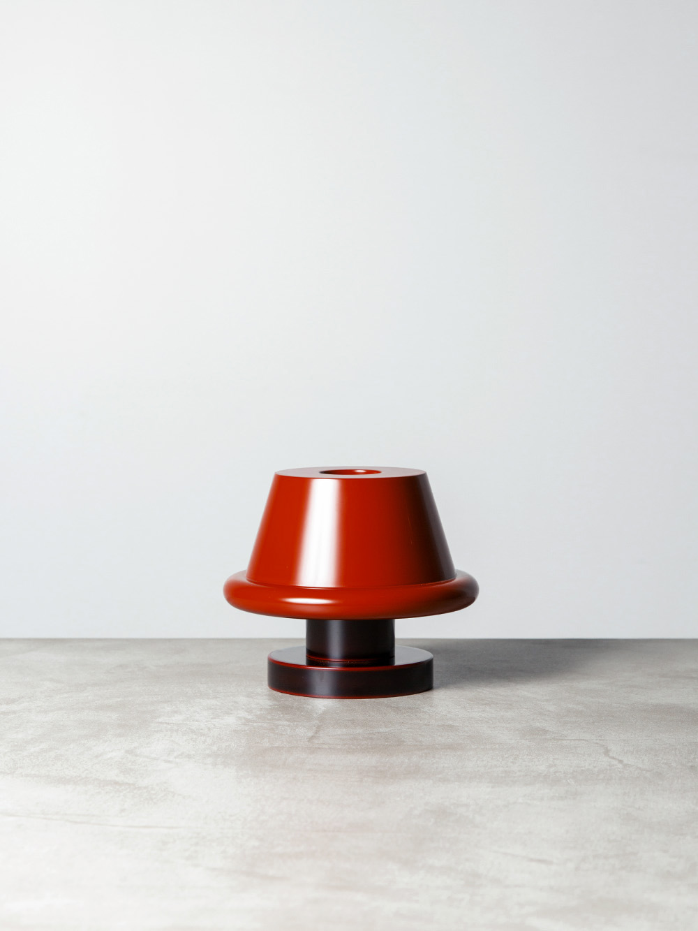 エットーレソットサス　漆塗り花器 MIRTO SENAPE エットーレソットサス 漆塗り花器 MIRTO SENAPE - メルカリ