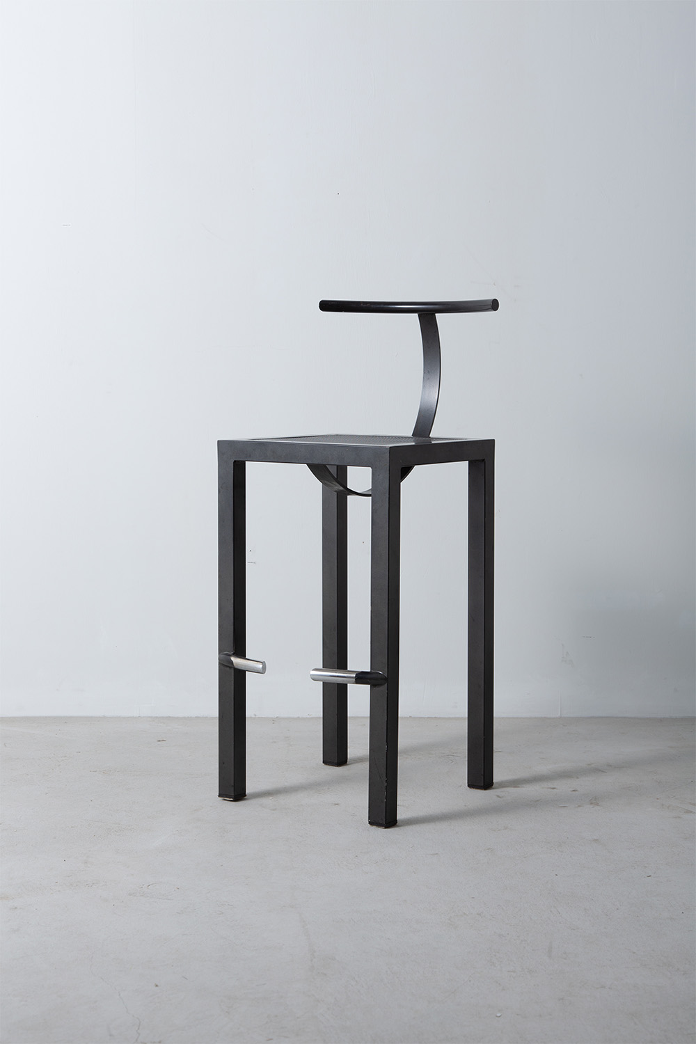 stoop | “Sarapis” Stool by Philippe Starck for Aleph Ubik