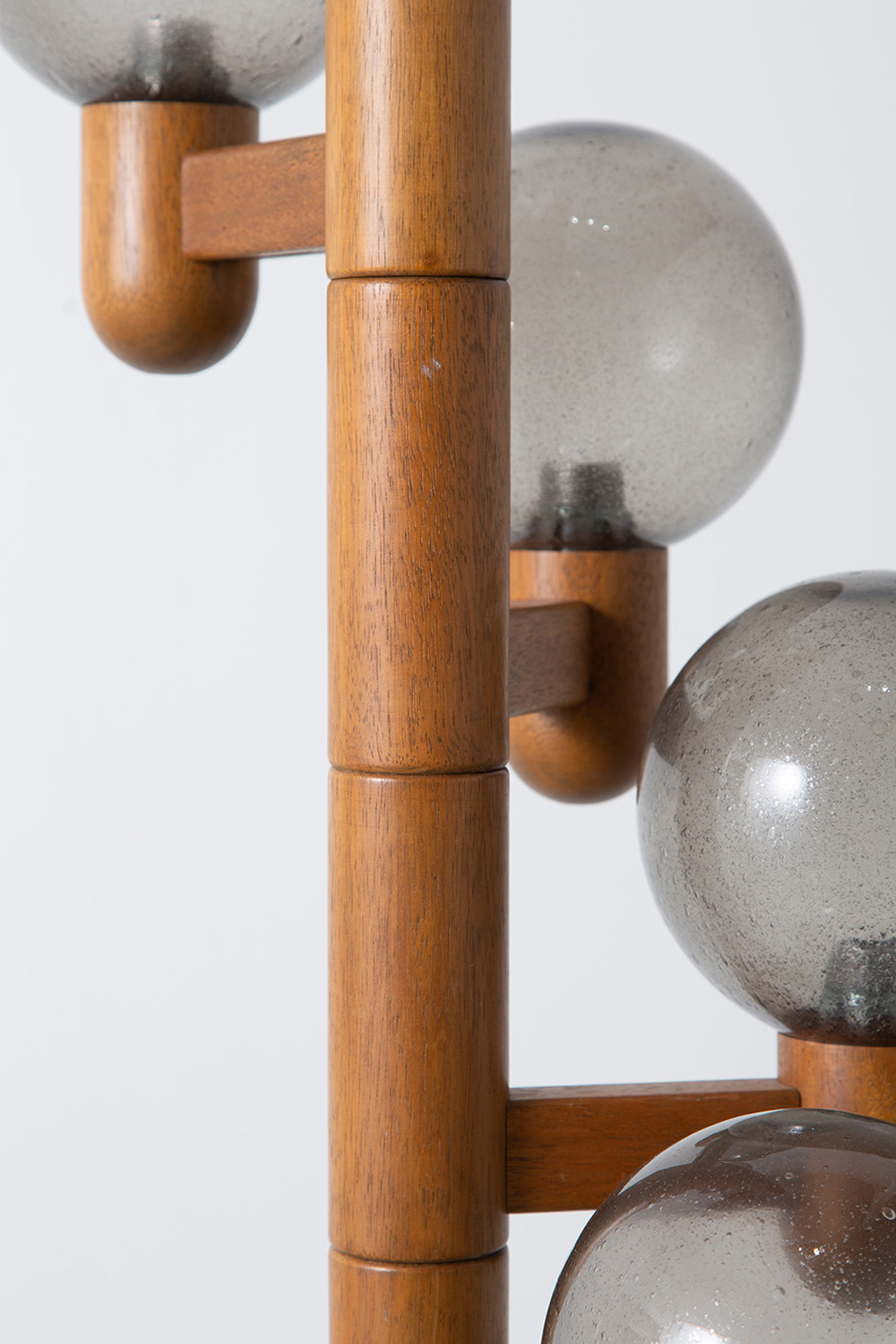 5 Ball Stand Lamp in Grey Glass and Pine