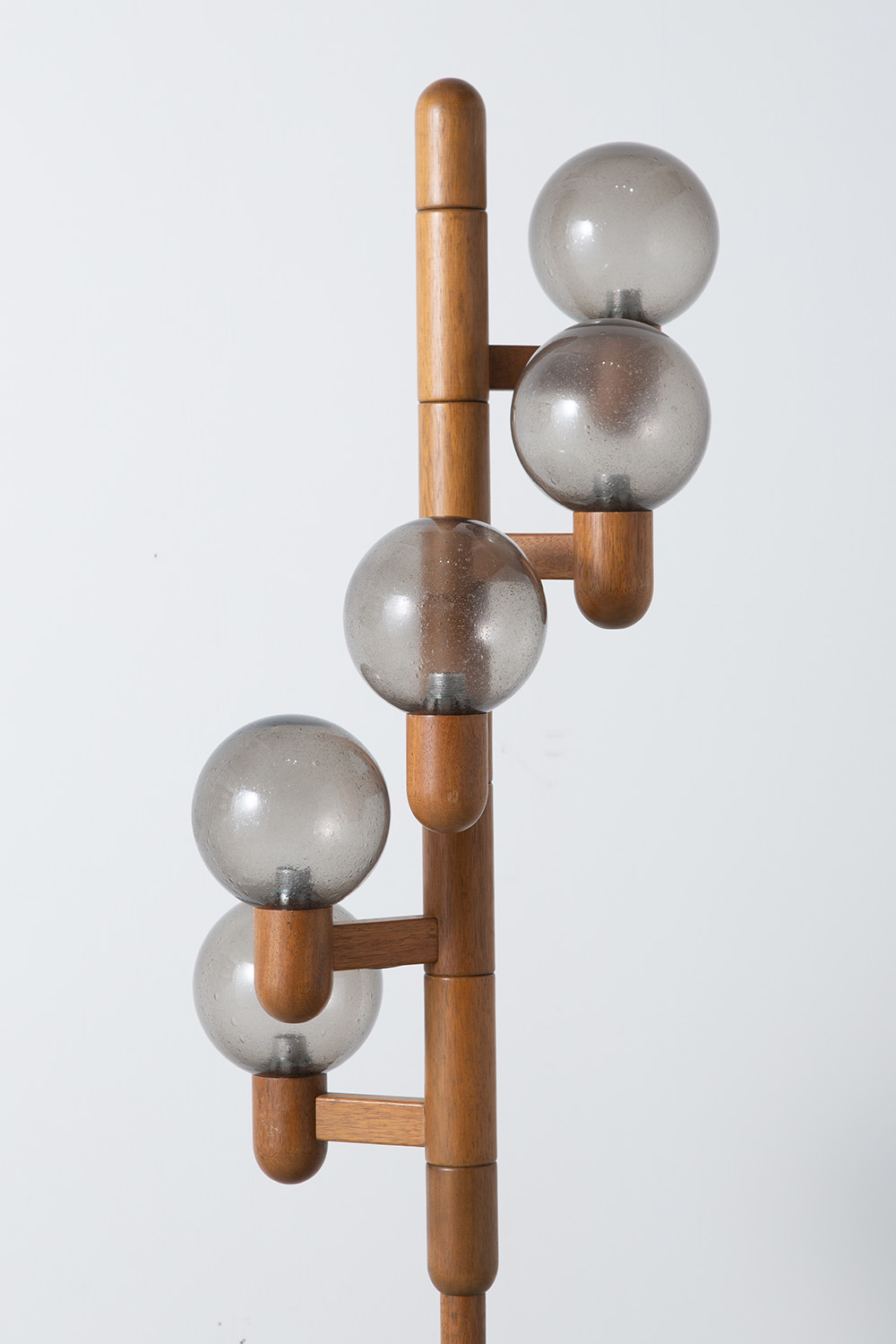 5 Ball Stand Lamp in Grey Glass and Pine