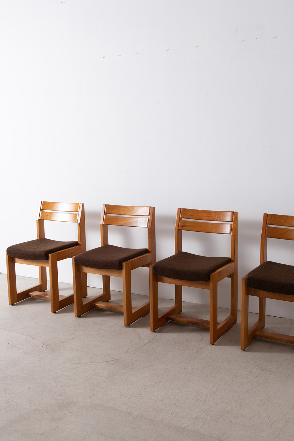 清澄白河,アンティークショップ,Antique,Vintage,Interior Design,アンティーク,ビンテージ,ヴィンテージ,家具,雑貨,インテリア,店舗什器,設計,インテリアデザイン,内装,什器,店舗設計,ギャラリー,ミッドセンチュリー,table,テーブル,France,フランス,Rainer Daumiller,ライナー・ドーミラー