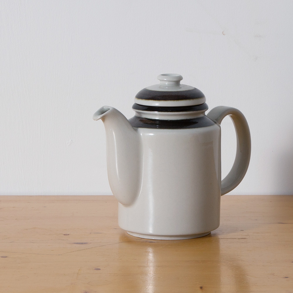 Coffee Pot “Karelia” for ARABIA by Anja Jaatinen-winqvist