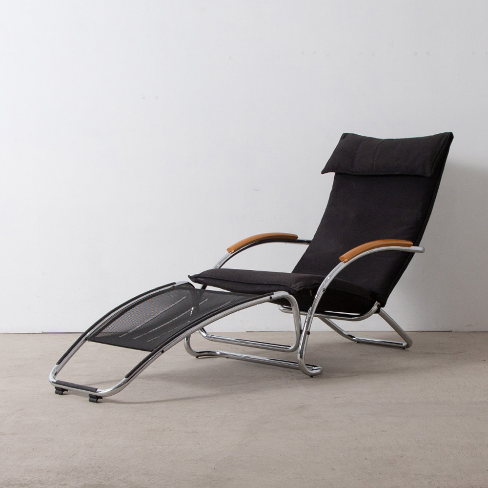 stoop | Folding Rocking Chair in Black by Jochen Hoffmann for Bonaldo