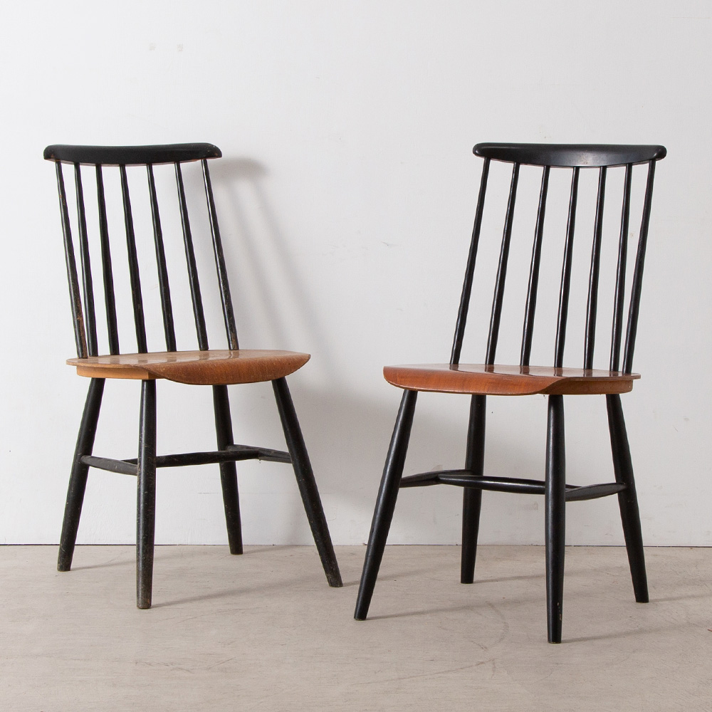 Dining Chair in Black and Wood
Sweden
