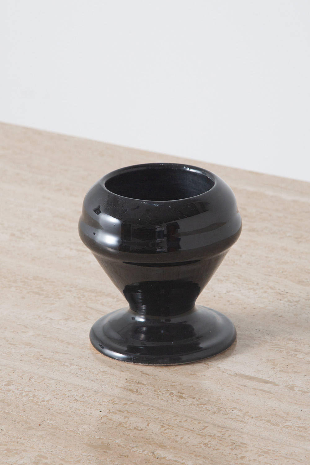 Flower Vase in Ceramic and Black