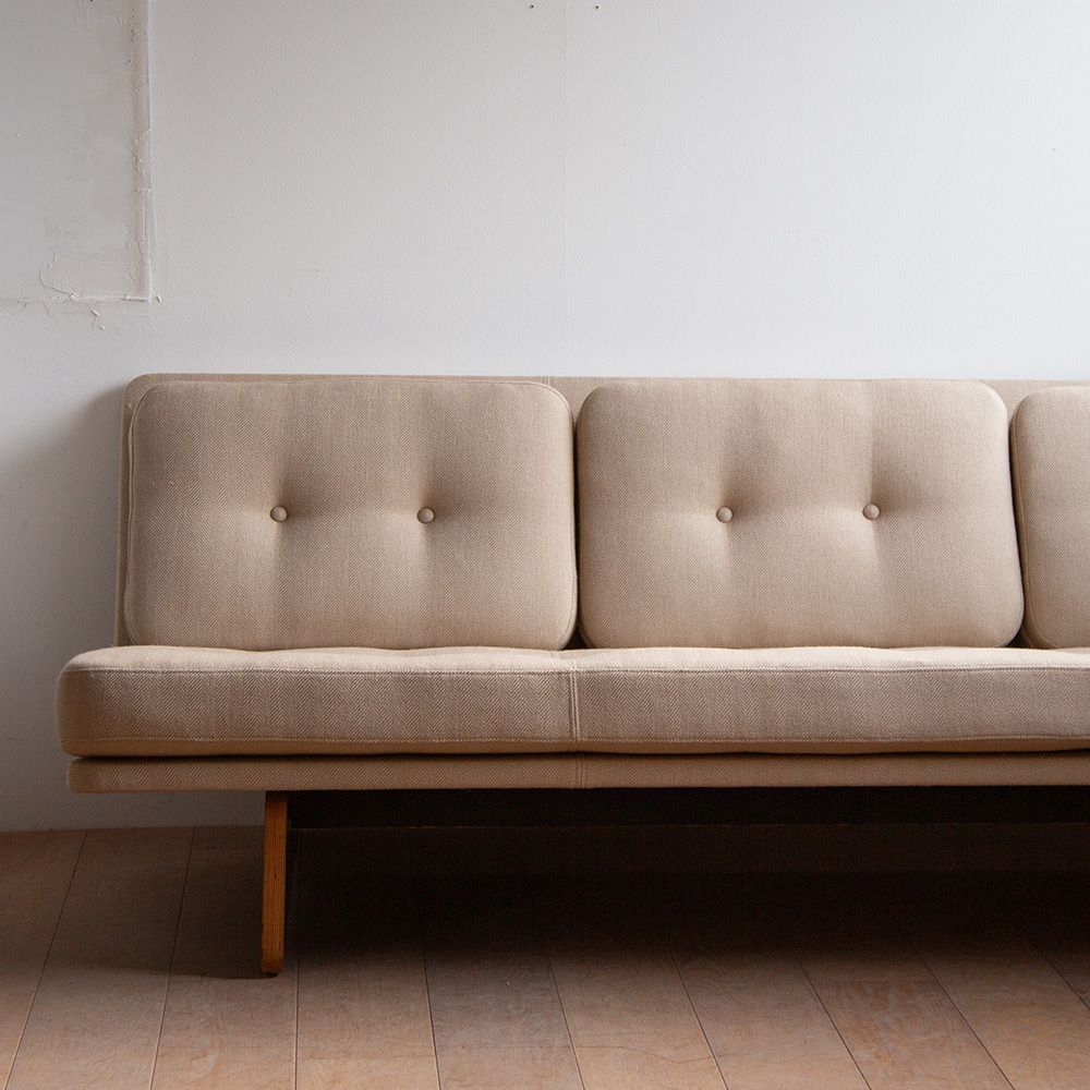 671 3P Sofa by Kho Liang Le in Wood and Fabric