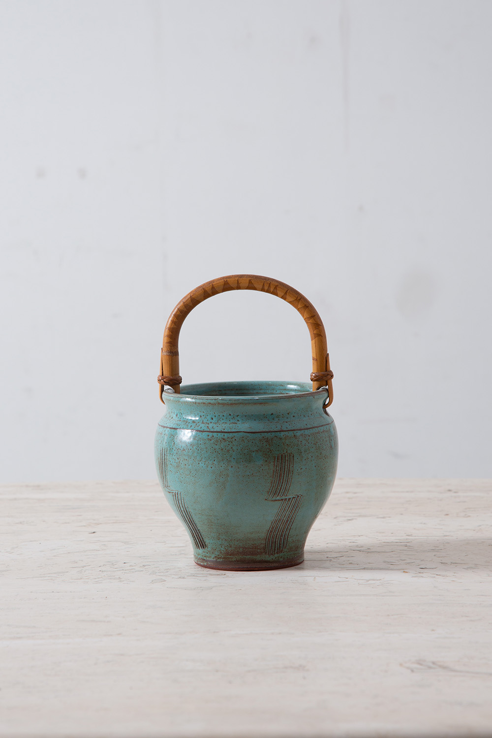 Vintage Pot in Ceramic and Blue