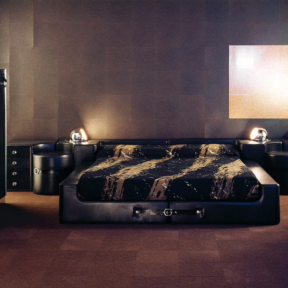 TUCROMA Bed by Guido Faleschini for 4 MARIANI in Black