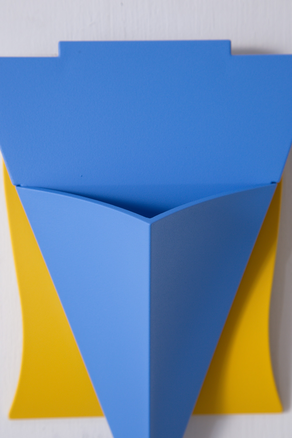 ‘RITRATTO’ Wall Flower Vase by Alessandro Mendini for MaruTomi in Blue , Yellow