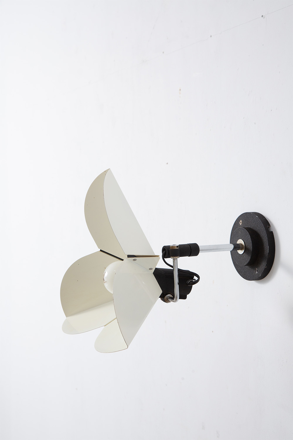 Flower Shape Industrial Wall Lamp in Steel and Metal