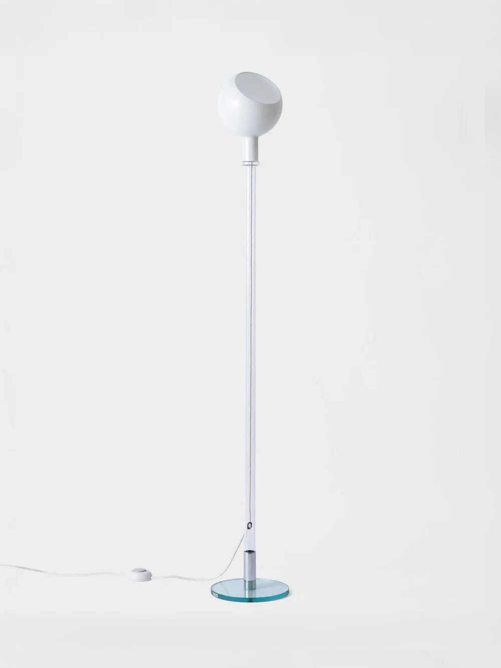 PAROLA Floor Lamp White by Gae Aulenti & Piero Castiglion for FontanaArte&nbsp;White