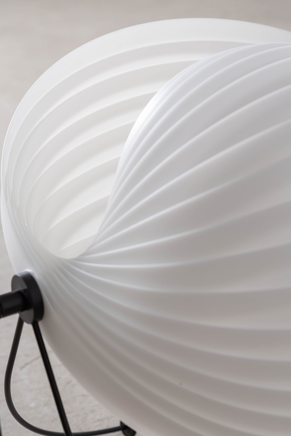 ‘ECLIPSE’ Desk Lamp by Mauricio Klabin for OBJEKTO