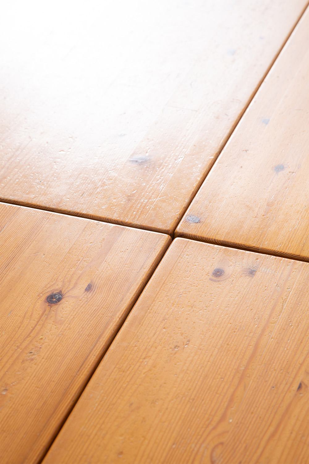 Extension Dining Table in Wood