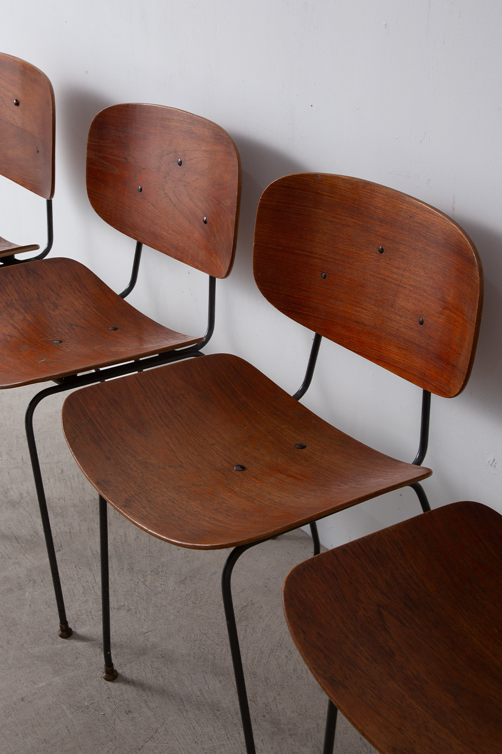 Vintage Chair in Wood