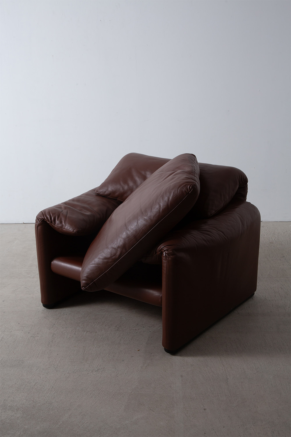 ‘Maralunga’ Sofa by Vico Magistretti for Cassina