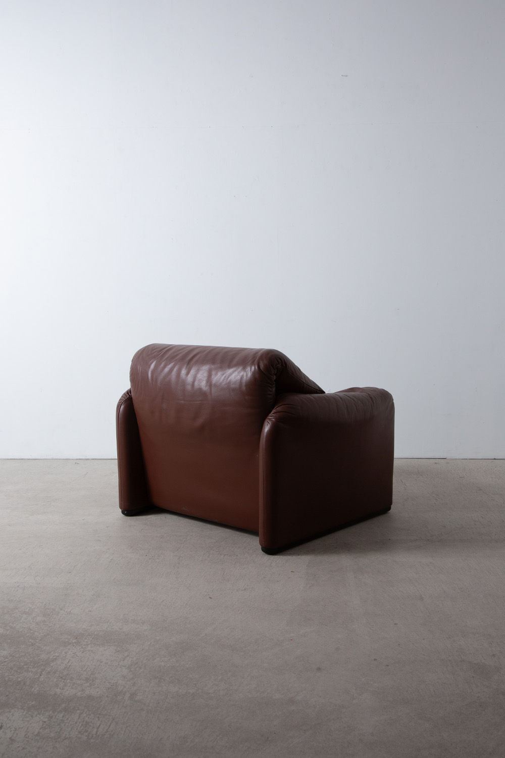 ‘Maralunga’ Sofa by Vico Magistretti for Cassina