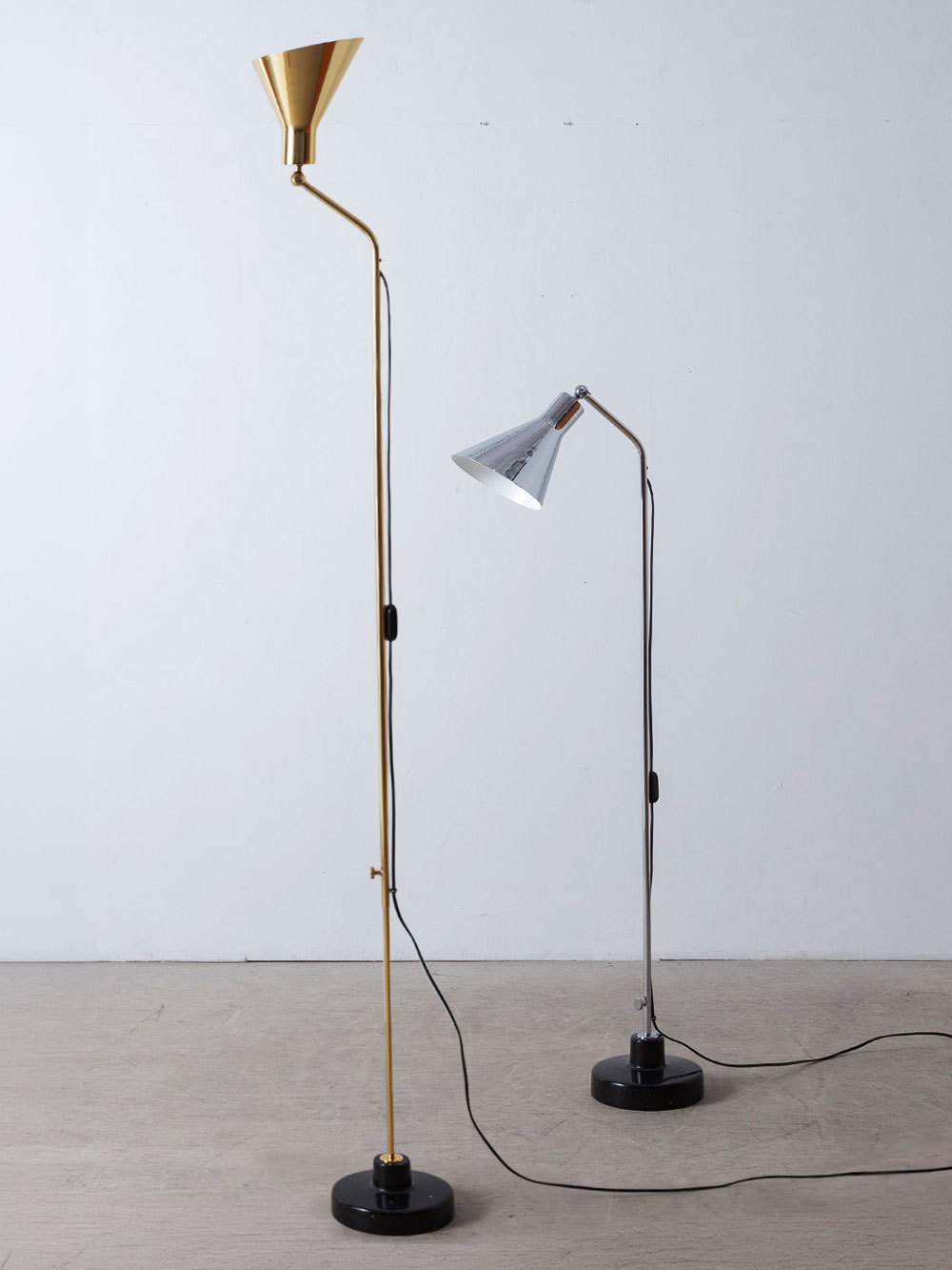 Alzabile Floor Lamp by Ignazio Gardella for TATO