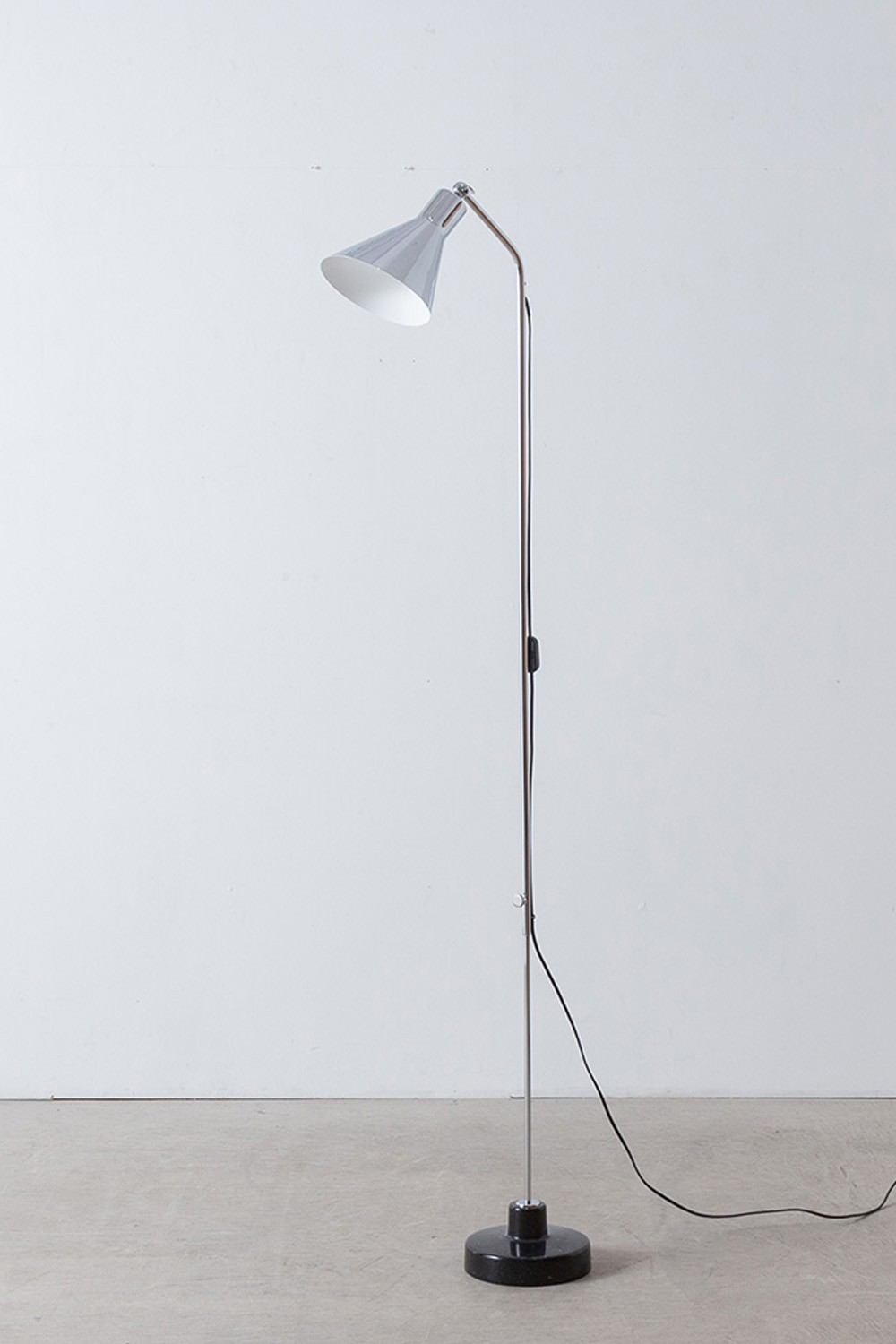 Alzabile Floor Lamp by Ignazio Gardella for TATO in Black , Chrome and Chrome