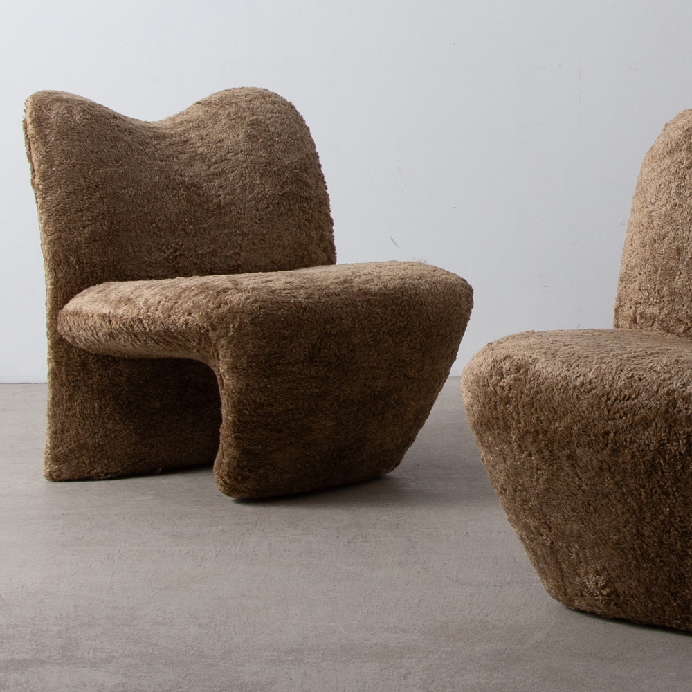 Kron Multipla Lounge Chair by Jane Dillon and Peter Wheeler
England , 1970s
1960年代後半にエットレ・ソットサスの教え子であった Jane Dillon and Peter Wheeler（ジェーン・ディロン&ピーター・ウィーラー）のコラボレーションによって、クロンデザインの為に製作されたラウンジチェア。
ファブリックは新調しています。
