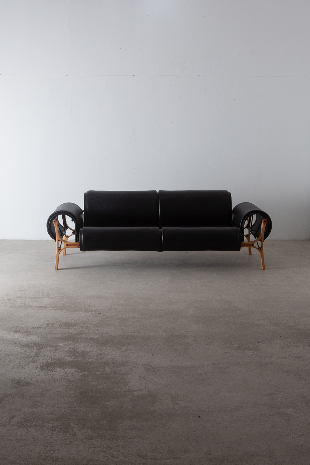 Cristian Valdes,クリスティアン・バルデス,CV 2P Sofa,OBJEKTO,topso,stoop,清澄白河,アンティークショップ,Antique,Vintage,Interior Design,アンティーク,ビンテージ,ヴィンテージ,家具,雑貨,インテリア,店舗什器,設計,インテリアデザイン,内装,什器,店舗設計,ギャラリー,