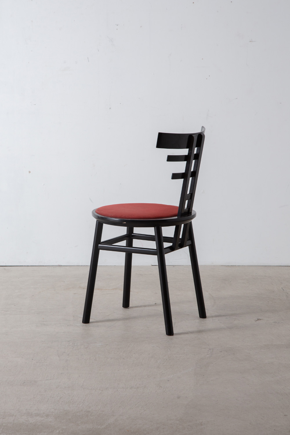 ‘SARI’ Chair by De Pas , D’Urbino and  Lomazzi for Sormani in Black and Red